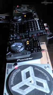 Our MEMBERS can Enlarge : Vreestyle Dj booth 2